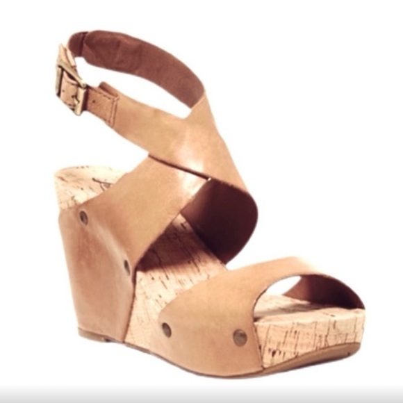 Lucky Brand Shoes - Lucky Brand “Moran” platform leather/cork wedge size 8